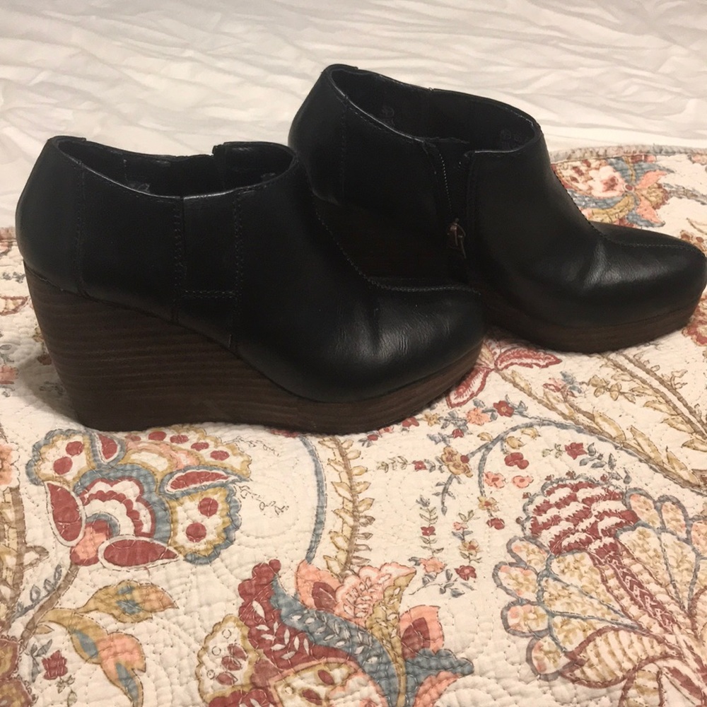 Dr Scholls ankle black wedge boot